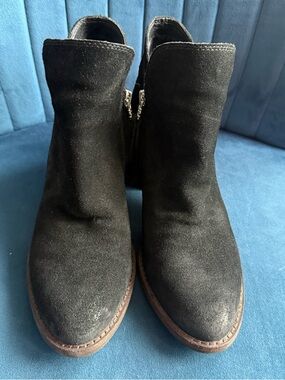 Sam Edelman Black Suede Ankle Boots Stacked Heel Zip Distressed 8